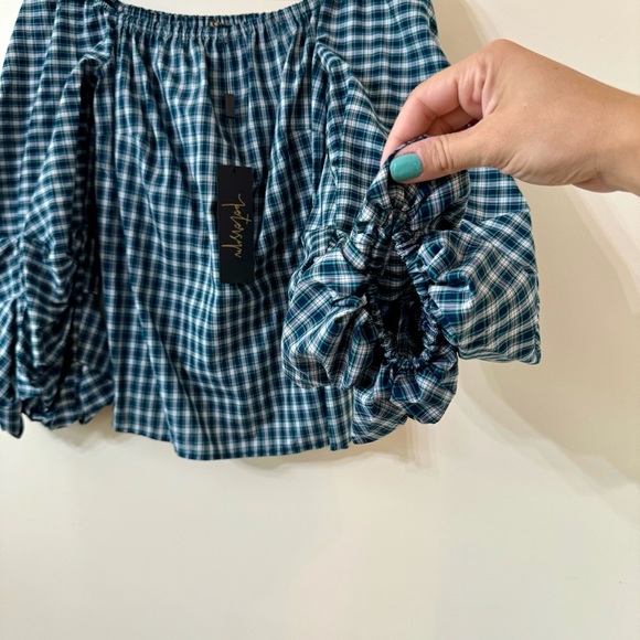 Petersyn Greenwich Lennox off the shoulder top. Size XS. New with tags. - Picture 3 of 7